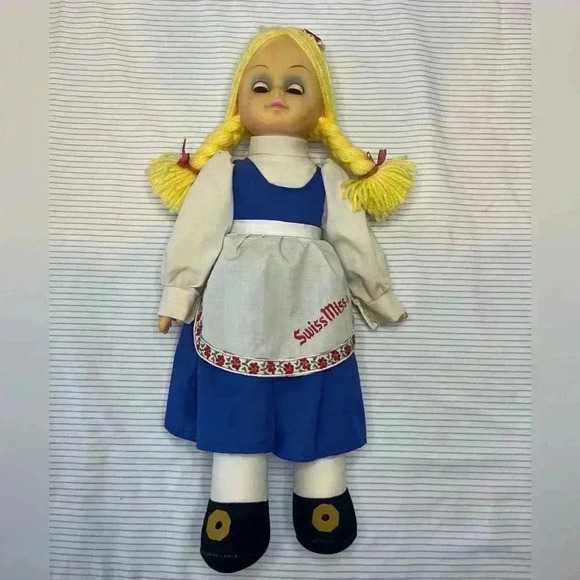 VINTAGE 1990'S SWISS MISS HOT COCOA ADVERTISING MASCOT CLOTH & VINYL DOLL 13" - Picture 1 of 4